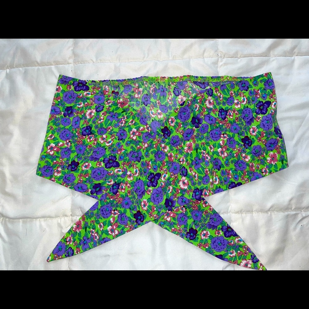 Tie/ wrapped cropped top
